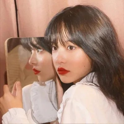 只在那里发光